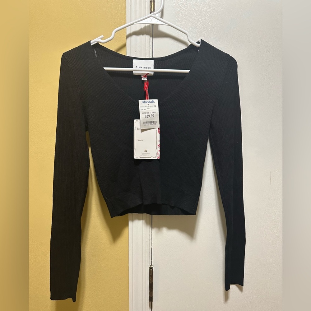 PINK ROSE NWT BLACK CROPPED V NECK SWEATER (S)